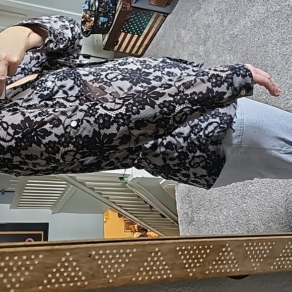 STUNNING DNA COUTURE BLACK LACE LOOK STRETCHY SHIRT - Picture 4 of 10